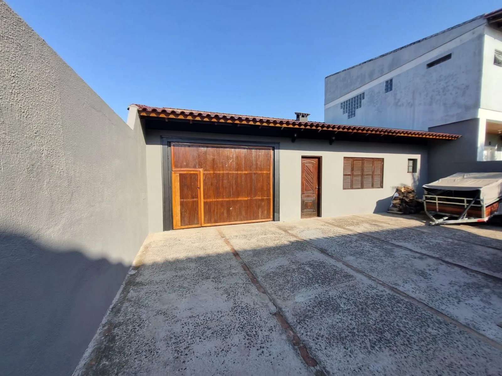 Imagem Casa para Venda - 177m², 4 dormitórios, sendo 1 suites, 2 vagas - Partenon