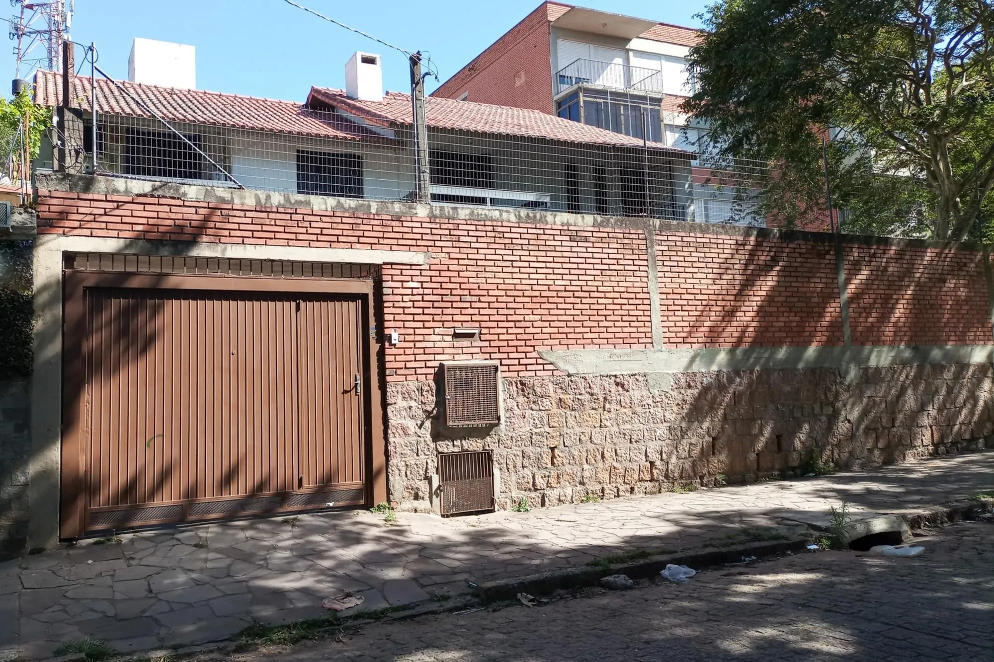 Imagem Casa para Venda - 286.28m², 2 dormitórios, sendo 1 suites, 3 vagas - Santa Tereza