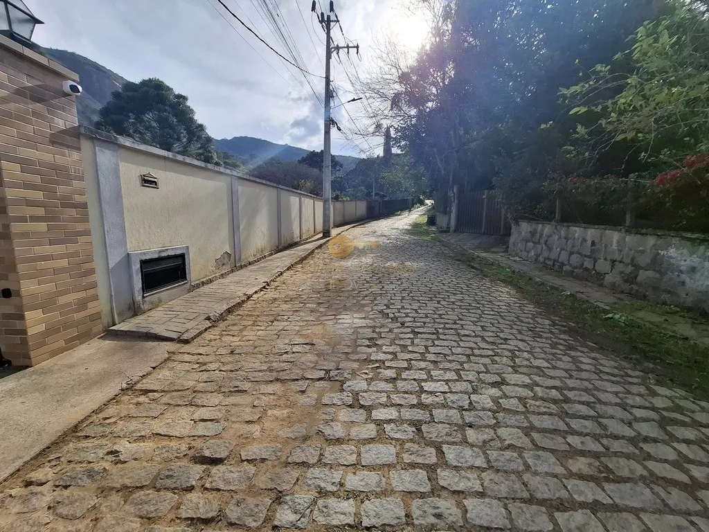 Imagem Terreno em Condomínio para Venda em Teresópolis / RJ no bairro Parque do Imbui