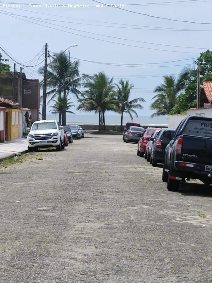 Imagem Casa para Venda em Mongaguá, Balaneario Itaoca, 3 dormitórios, 1 suíte, 3 banheiros, 2 vagas