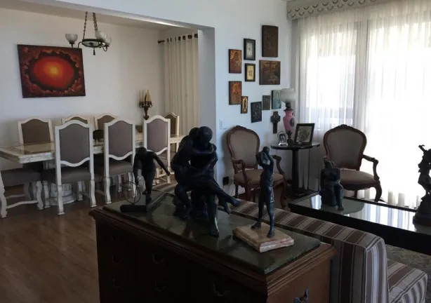 Imagem Apartamento com 4 Quartos à Venda, 247 m² em Barra da Tijuca - Rio de Janeiro