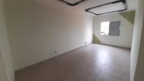 Imagem LOCAÇÃO DE SALA NA VILA PROGRESSO, EM GUARULHOS/SP, 29m² com muita luz natural, localização estratégica e toalete. CONSULTE-NOS.