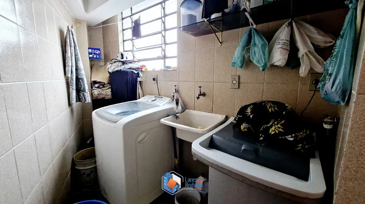 Imagem Sobrado para venda em Vila Barbosa com 3 quartos, sendo 1 suíte, 226m²