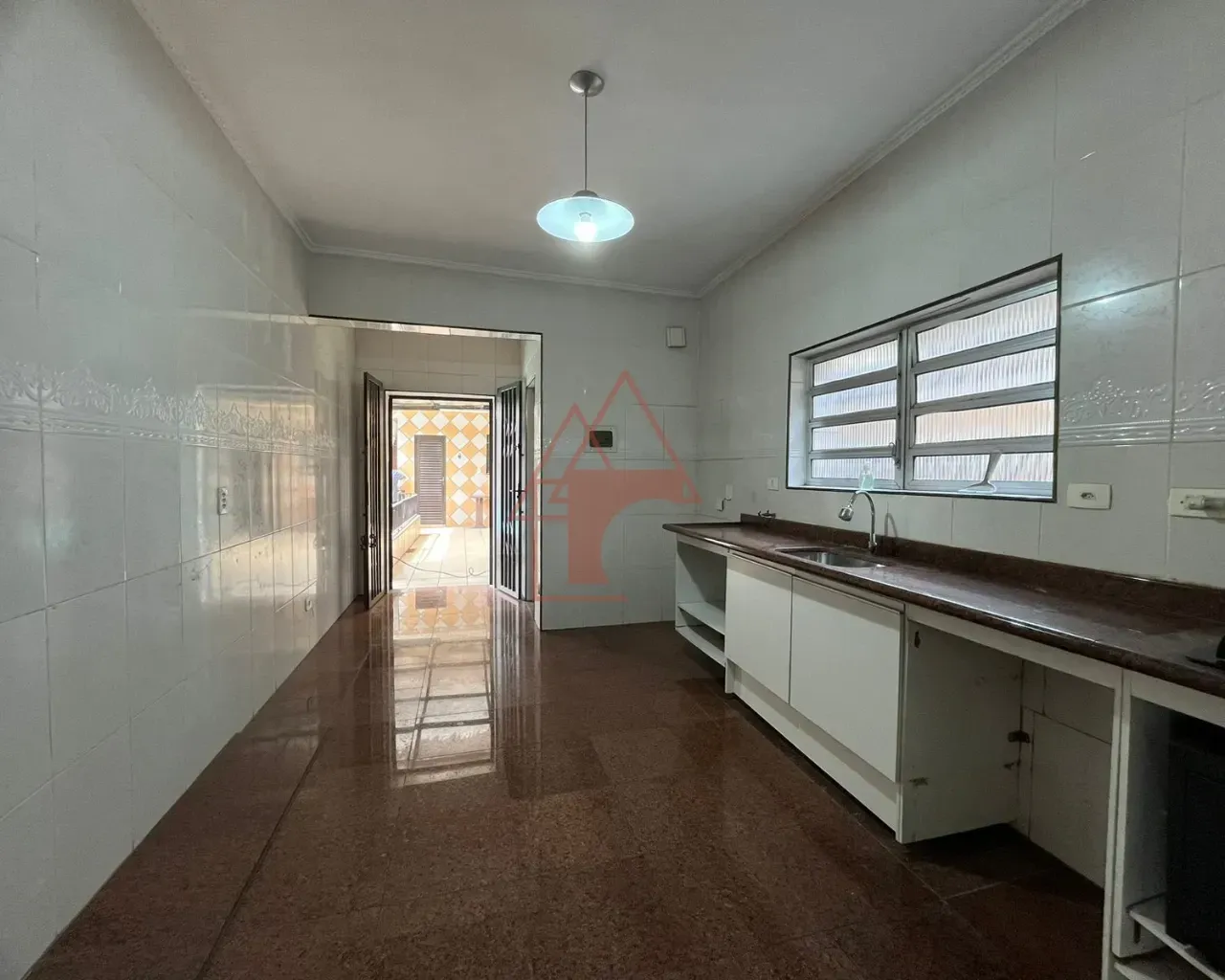 Imagem Sobrado com 4 Quartos à Venda, 367 metros em Vila Ponte Nova - Cubatão