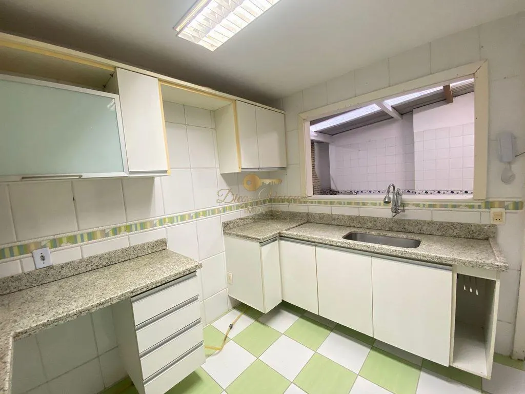 Imagem Casa em Condomínio para Venda em Teresópolis / RJ no bairro Araras