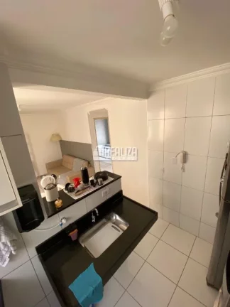 Imagem Apartamento para alugar no Condomínio Parque Uniclass, no bairro Conjunto Umuarama, Uberaba - 2 dormitórios