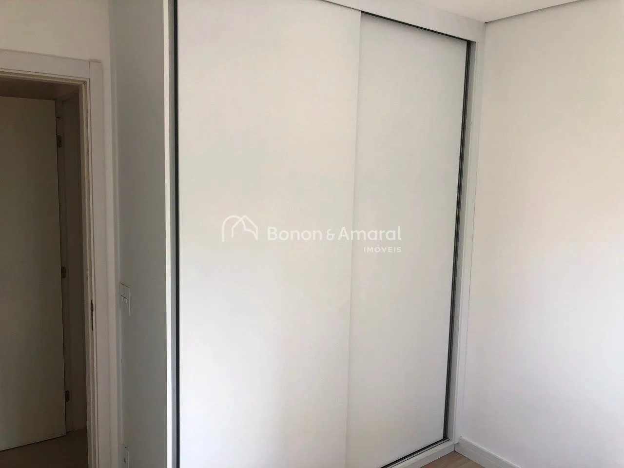 Imagem Apartamento à venda na Vila Itapura, Campinas, três dormitórios,suíte,duas vagas de garagem;