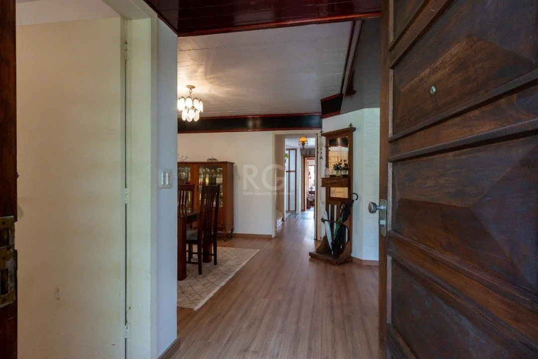 Imagem Casa para Venda - 435m², 4 dormitórios, sendo 4 suites, 4 vagas - Cristal