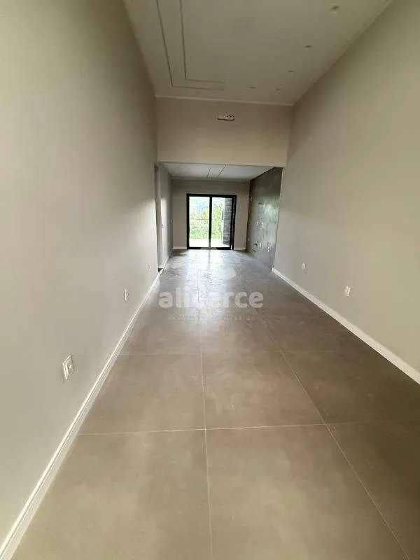 Imagem Casa nova de alto padrão - 3 Dormitórios I 1 suíte I Vaga de garagem - Loteamento Alta Vista, Potecas - São José/SC