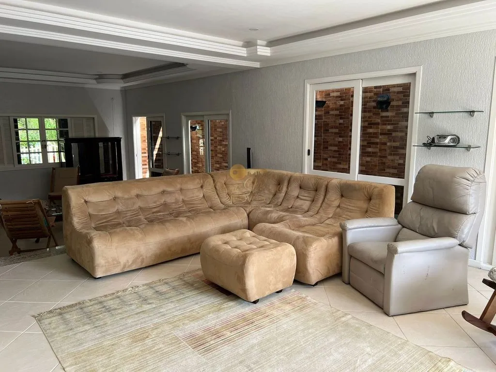 Imagem Casa em Condomínio para Venda em Teresópolis / RJ no bairro Comary