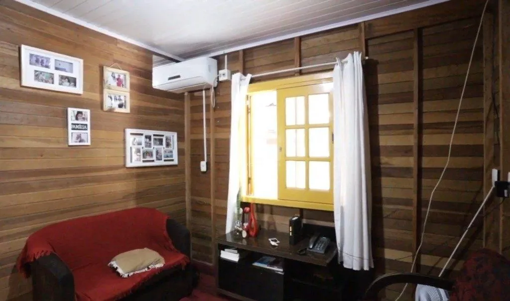 Imagem Casa para Venda - 180m², 3 dormitórios, sendo 1 suites, 3 vagas - Sarandi