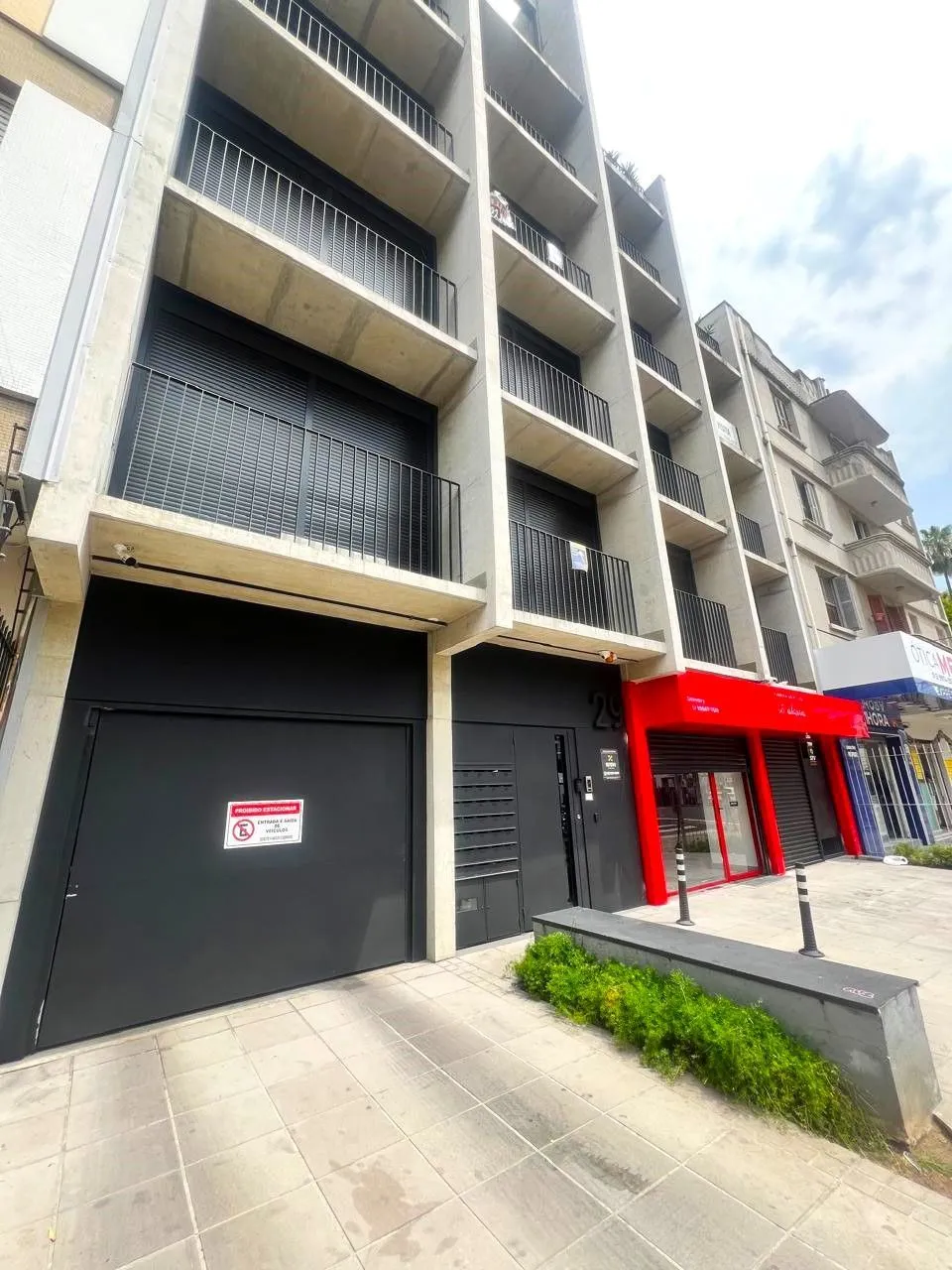 Imagem STUDIO SEMIMOBILIADO NA AV. VENÂNCIO AIRES PRÓXIMO AO HPS, UFRGS, HOSP. CLINICAS, COLÉGIO MILITAR!