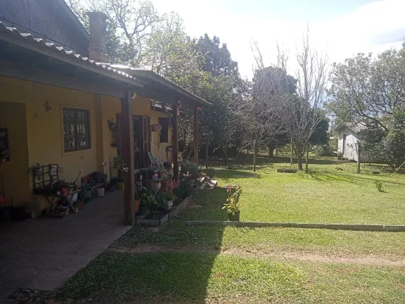 Imagem EXCELENTE!!! Sítio com 1000m², Casa, Salão de festas, Piscina, Águas Claras