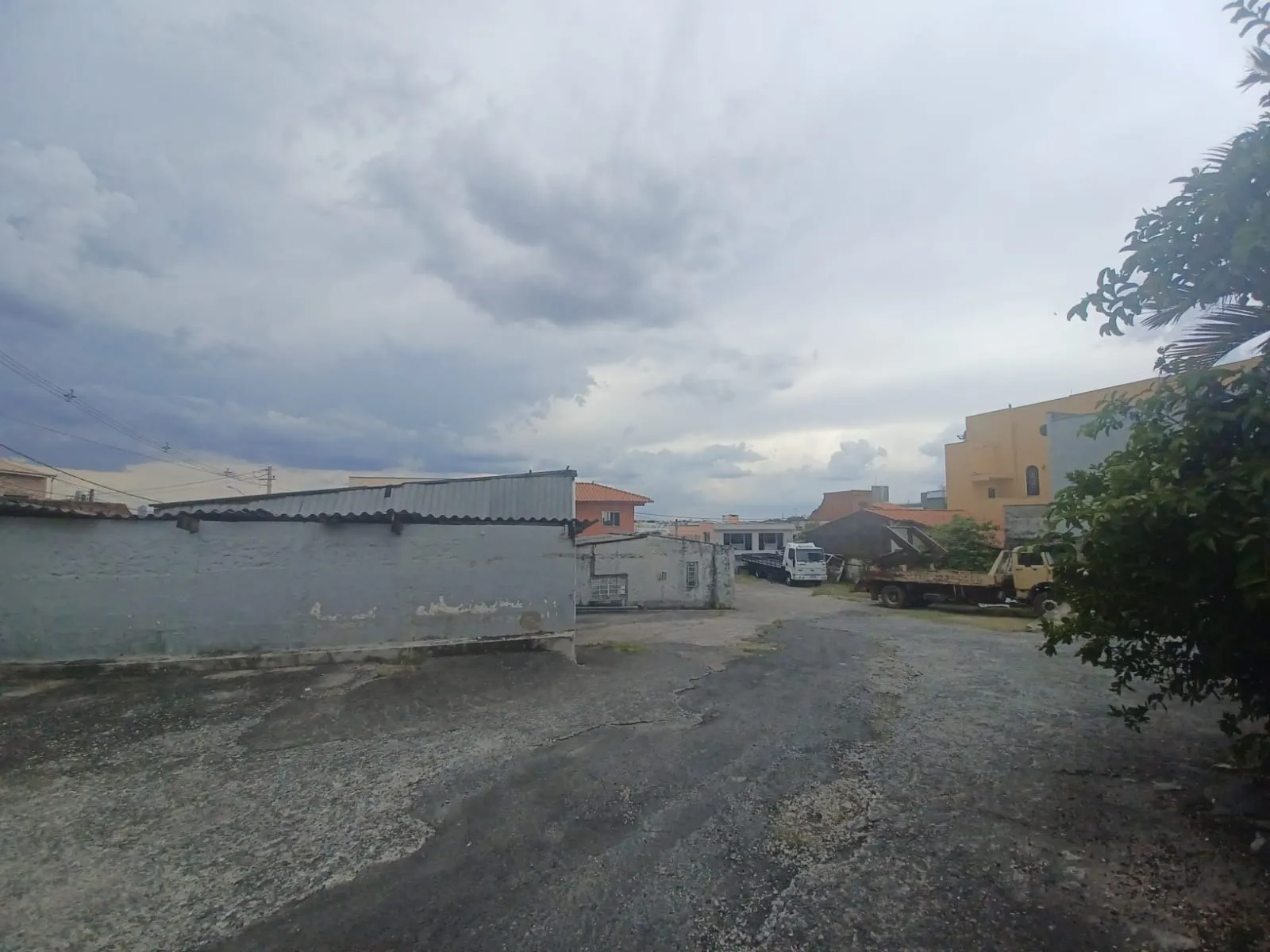 Imagem TERRENO DE 360 m² REGIÃO DA ZONA LESTE SOROCABA - EXCELENTE LOCALIZAÇÃO