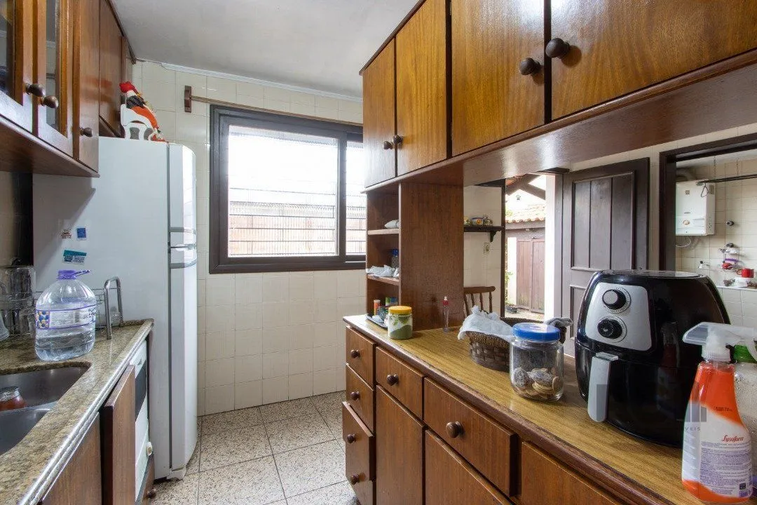 Imagem Casa para Venda - 200m², 3 dormitórios, sendo 1 suites, 3 vagas - Jardim Verde