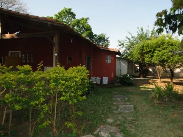 Imagem Chácara à venda 3 Quartos, 3 Suites, 10 Vagas, 2000M², Parque Lago Azul, Pindamonhangaba - SP