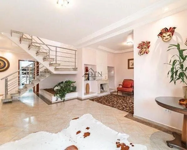 Imagem Casa para Venda em São Paulo, Horto Florestal, 4 dormitórios, 2 suítes, 5 banheiros, 4 vagas