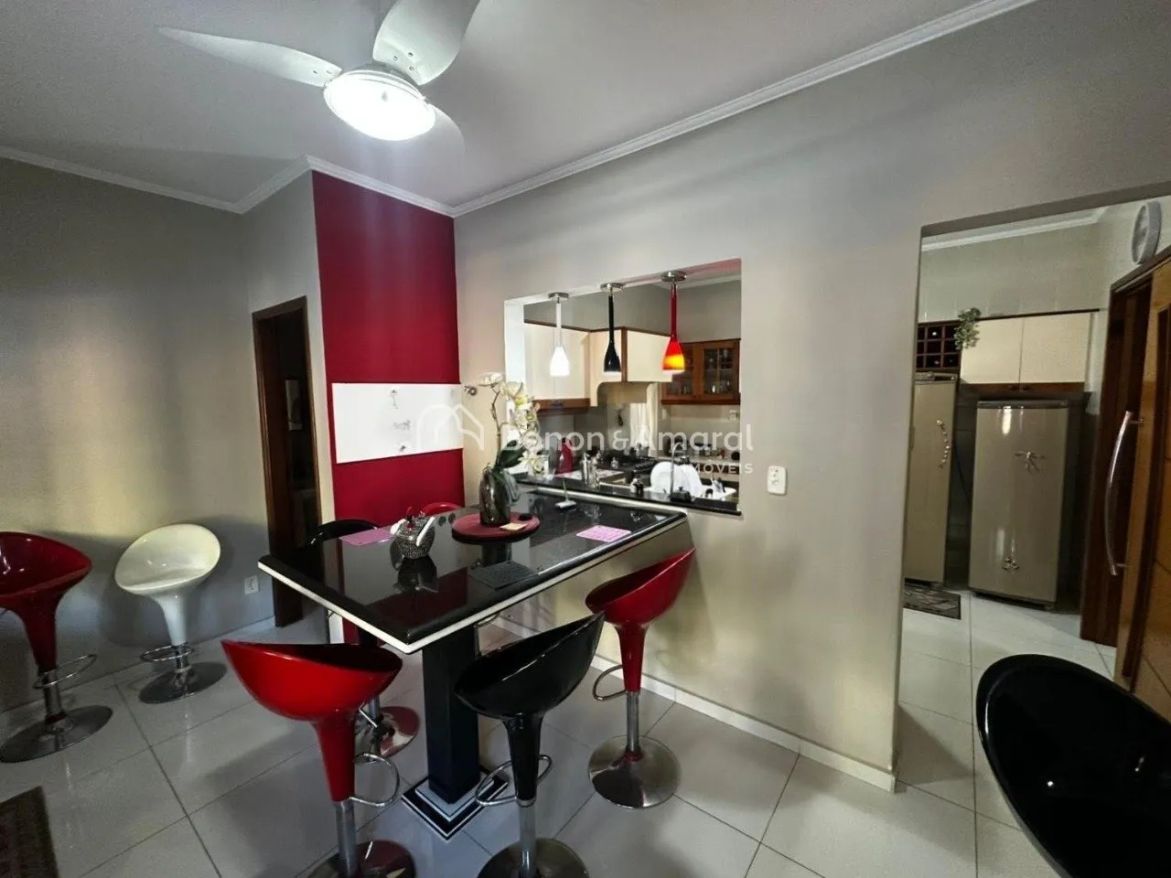 Imagem Casa com Terreno Adicional à Venda no Caminhos de San Conrado em Sousas, Campinas