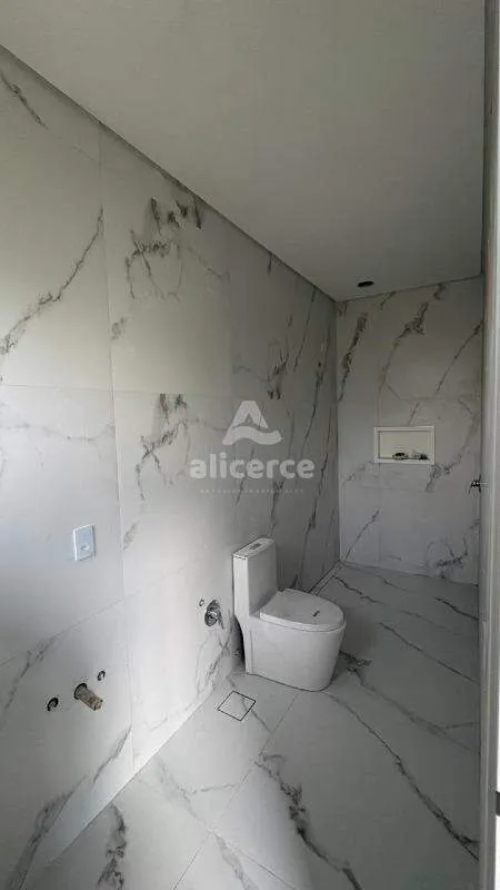 Imagem Sobrado à venda com 3 quartos 3 suítes, 154,15m² em Vargem Pequena Florianópolis