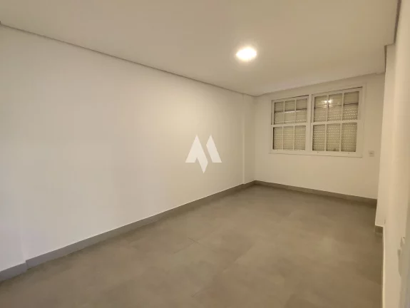 Imagem Apartamento à venda com 2 dormitórios e Dependência completa no Campo Grande de Santos/SP