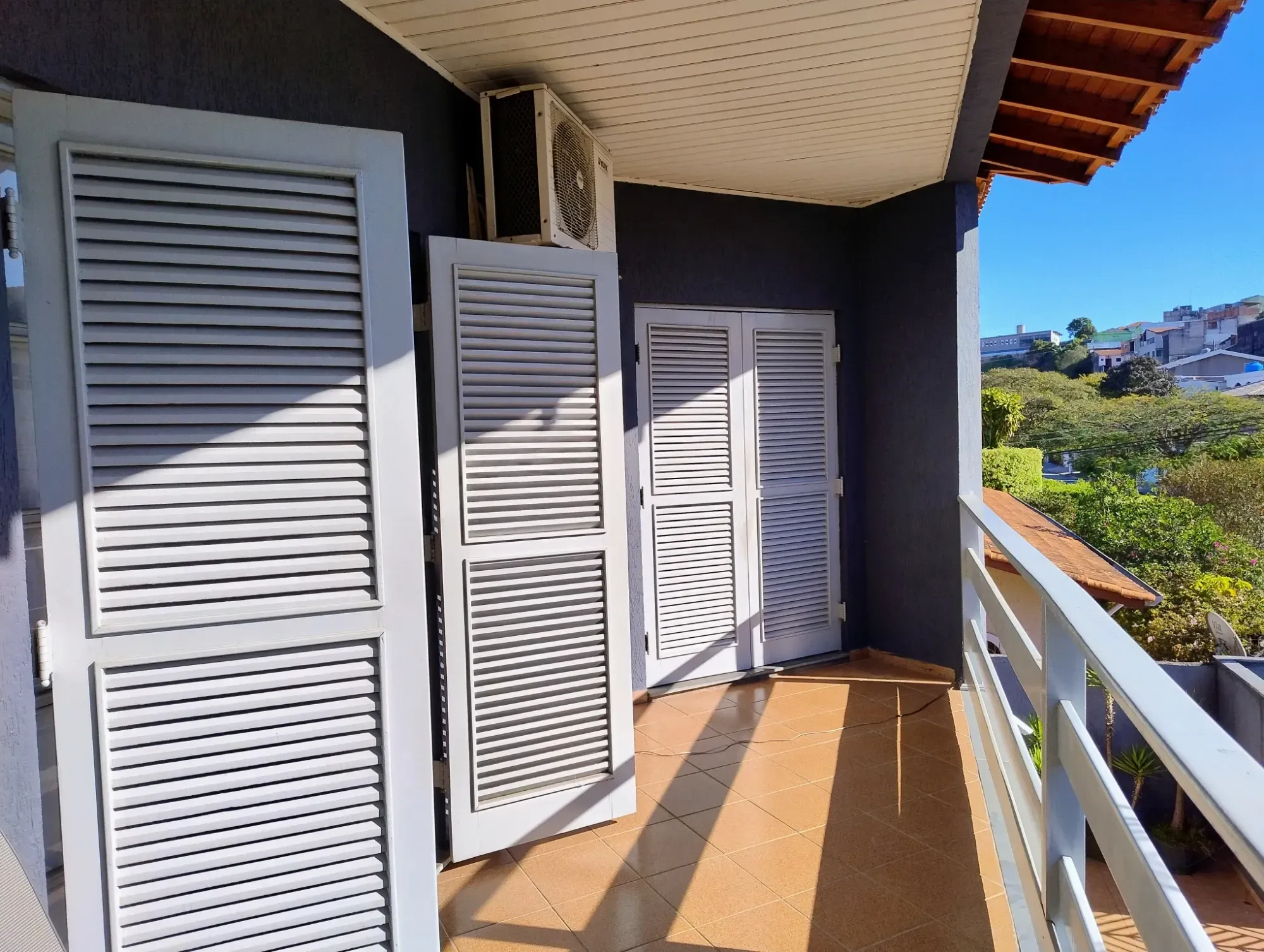 Imagem Sobrado com 4 Quartos à Venda, 260 m² em City Bussocaba - Osasco