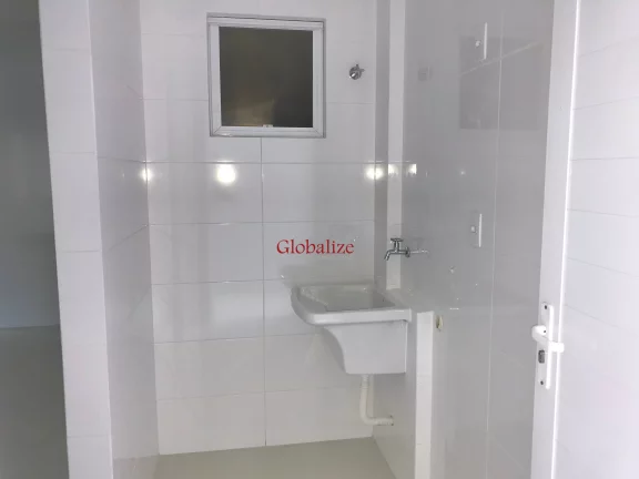 Imagem SOBREPOSTA BAIXA, 3 QUARTOS, 1 SUÍTE, 2 VAGAS DE GARAGEM, CAMPO GRANDE, SANTOS.