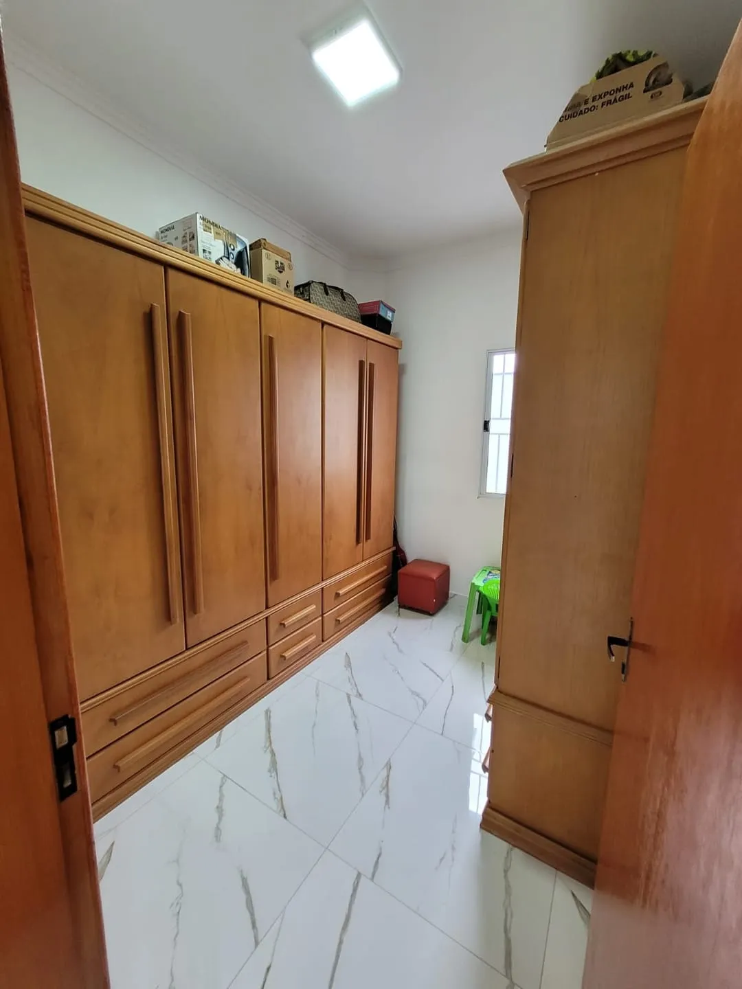 Imagem Casa à venda 3 Quartos, 1 Suite, 2 Vagas, 90M², Res. Santa Clara, Pindamonhangaba - SP