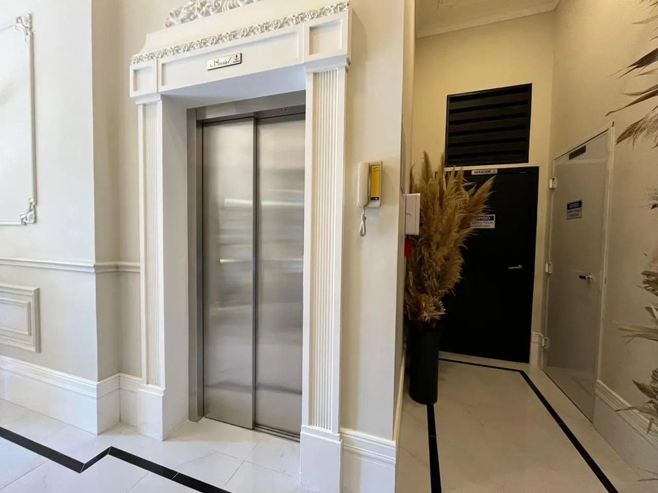 Imagem Apartamento com vista para o mar à venda com 70m2 por R$ 1.180.000,00