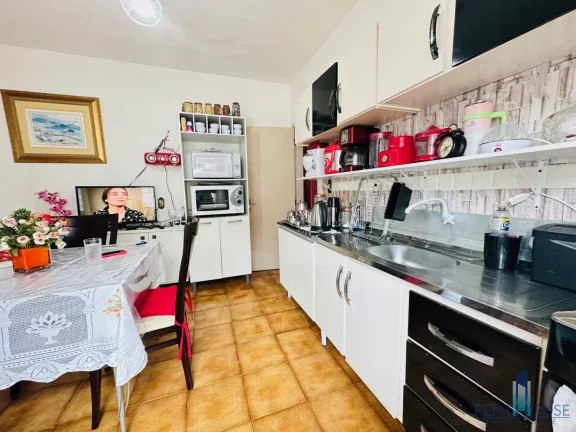 Imagem Casa para Venda em Balneário Camboriú, Nações, 5 dormitórios, 4 suítes, 5 banheiros, 3 vagas