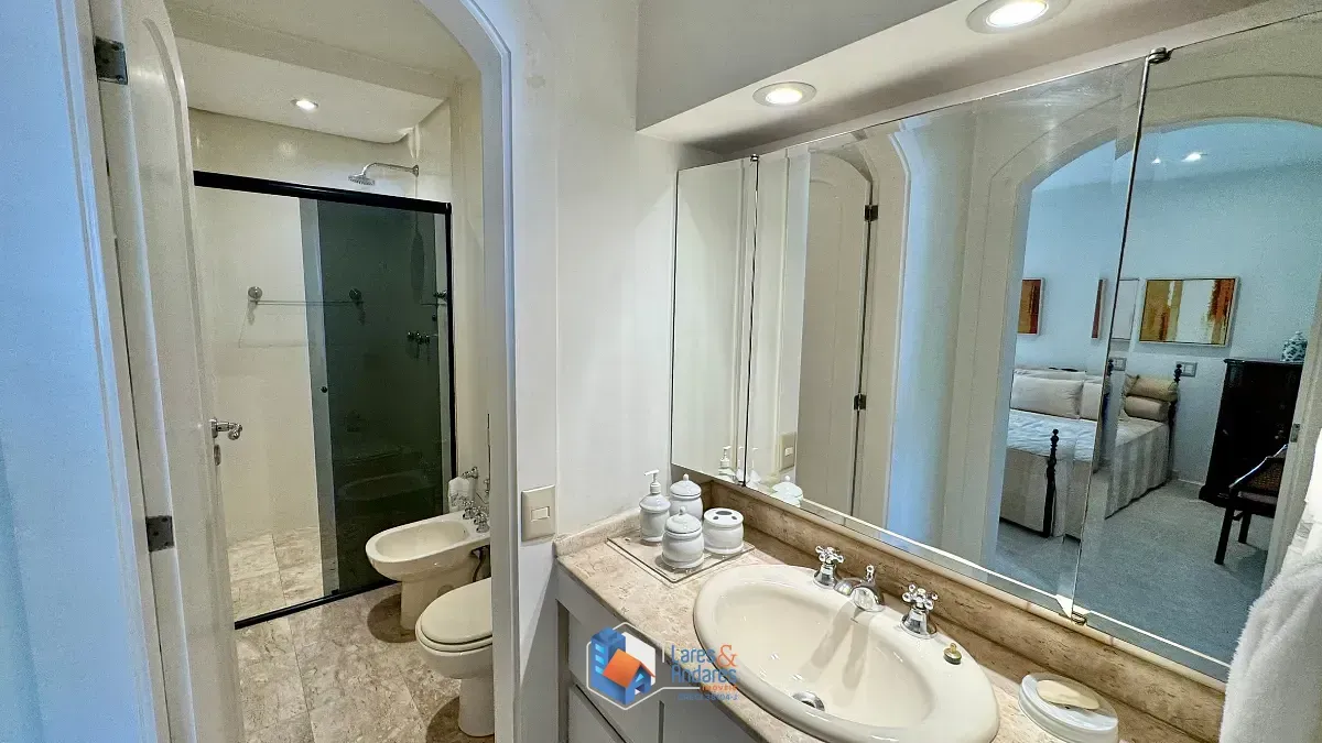 Imagem Casa para venda em Cidade Jardim com 3 quartos, sendo 3 suítes, 1,200m²