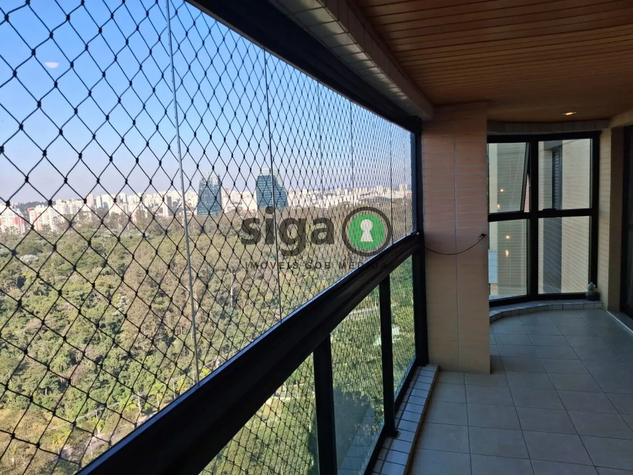 Imagem Apartamento para locação 4 dormitorios, 2 suítes, 3 vagas, 207 metros no Villaggio Panamby-Mobiliado
