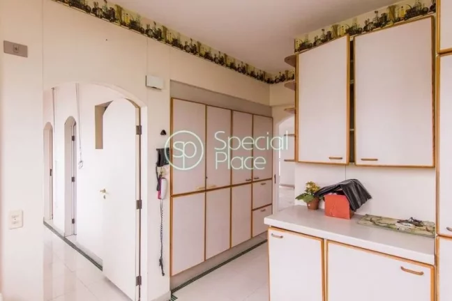 Imagem Excelente apartamento com 270m² em Moema Índios, andar alto com uma vista incrível. Amplo living ...