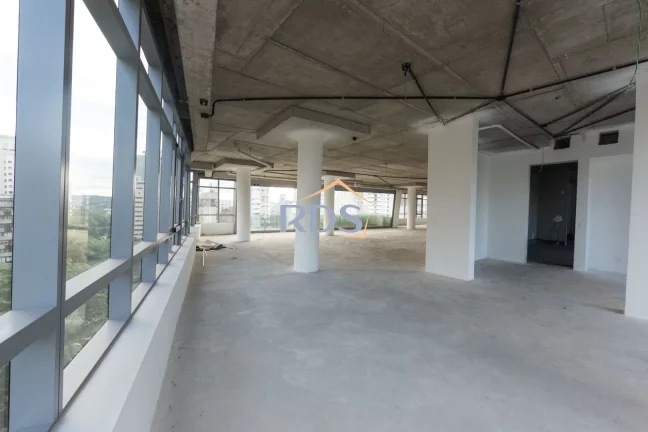 Imagem Apartamento no contrapiso a venda de 575m² com 4 suítes e 6 vagas no Itaim