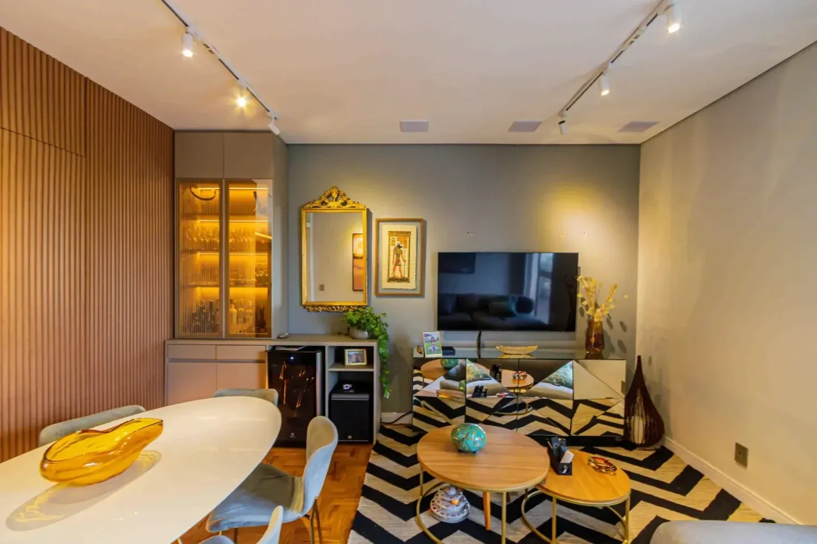 Imagem Apartamento com 2 Quartos à Venda, 100 m² em Jardim Paulista - São Paulo