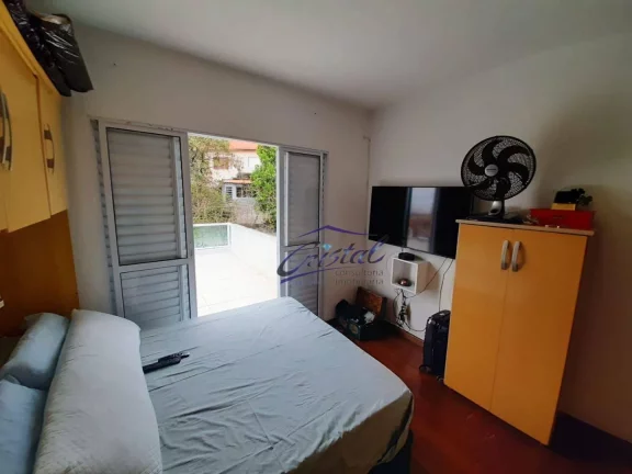 Imagem Sobrado de 3 dormitórios com 2 vagas de garagem coberta
