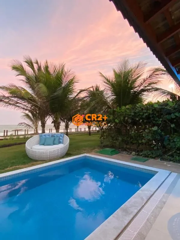 Imagem Casa Bangalô a Venda com 4 quartos, 2 suítes em Muro Alto- 165m² Beira Mar