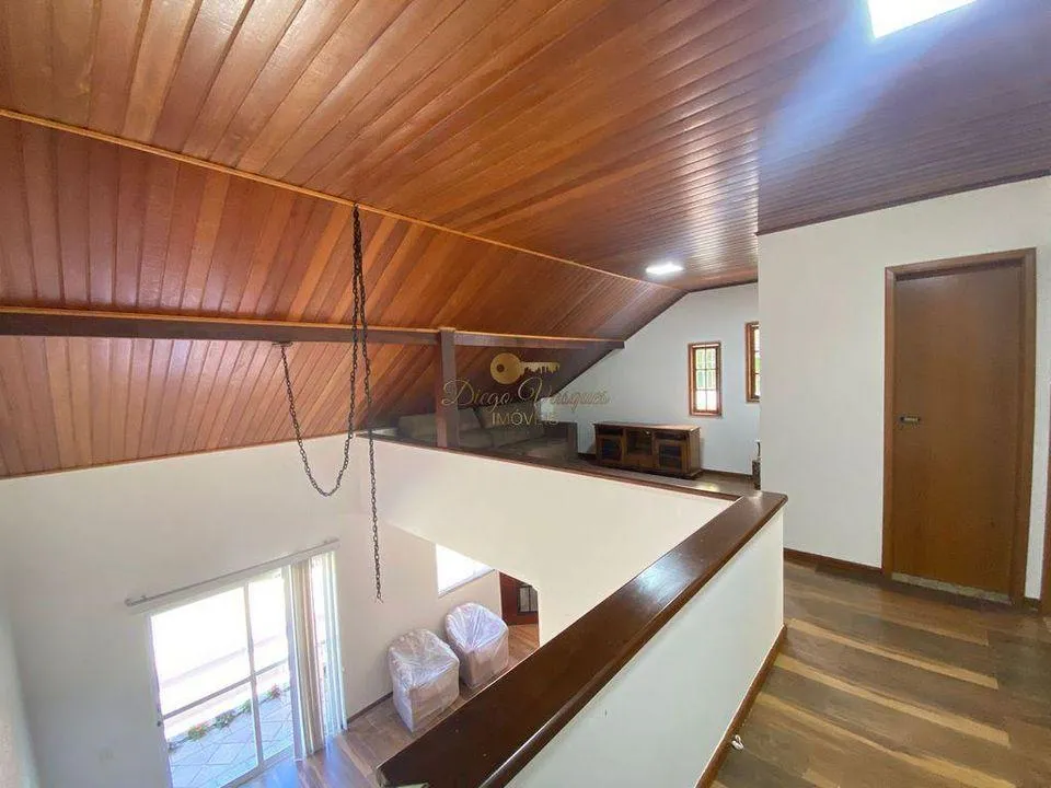 Imagem Casa em Condomínio para Venda em Teresópolis / RJ no bairro Granja Guarani