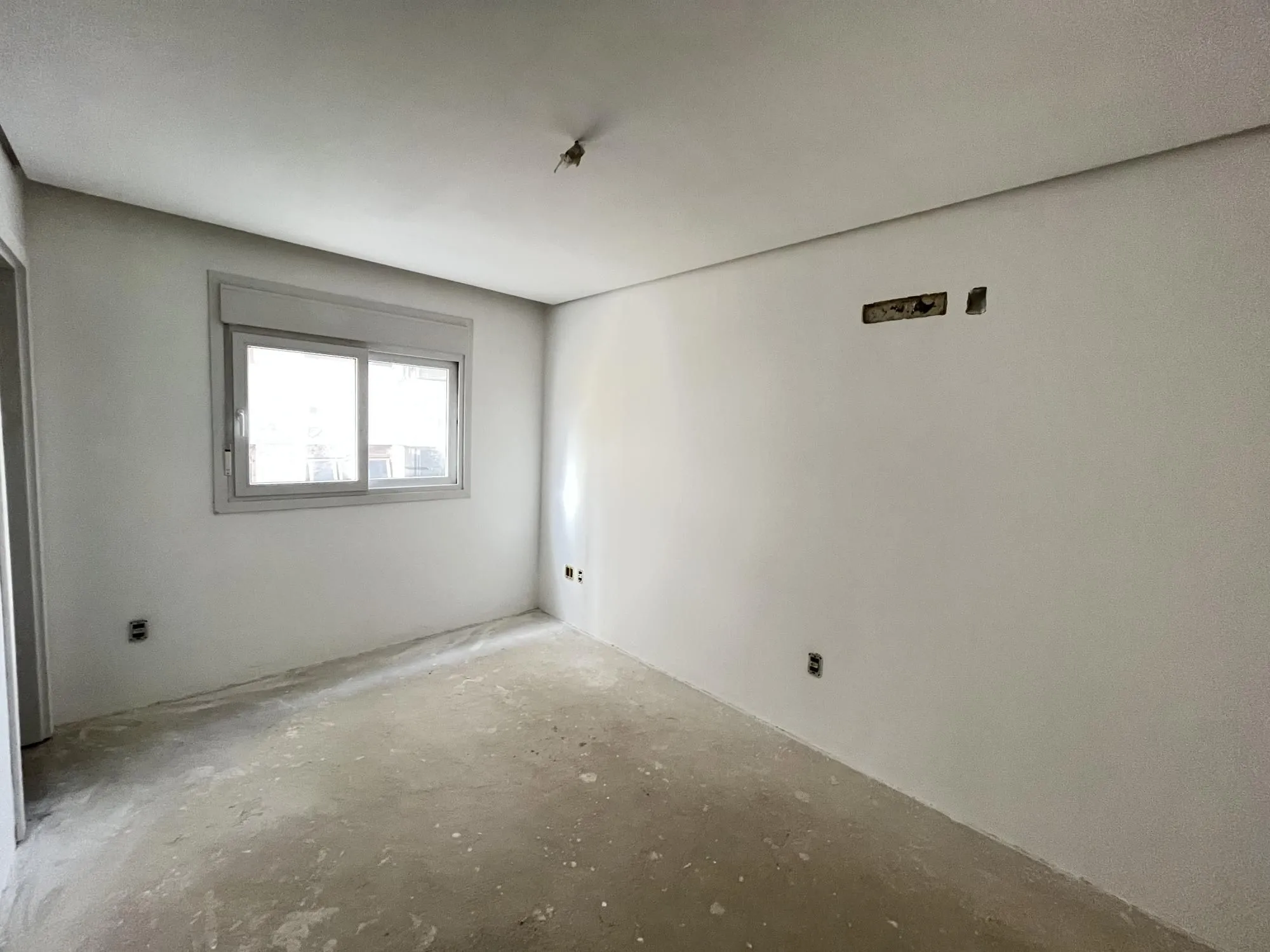 Imagem Apartamento com 3 suítes no bairro São João em Porto Alegre