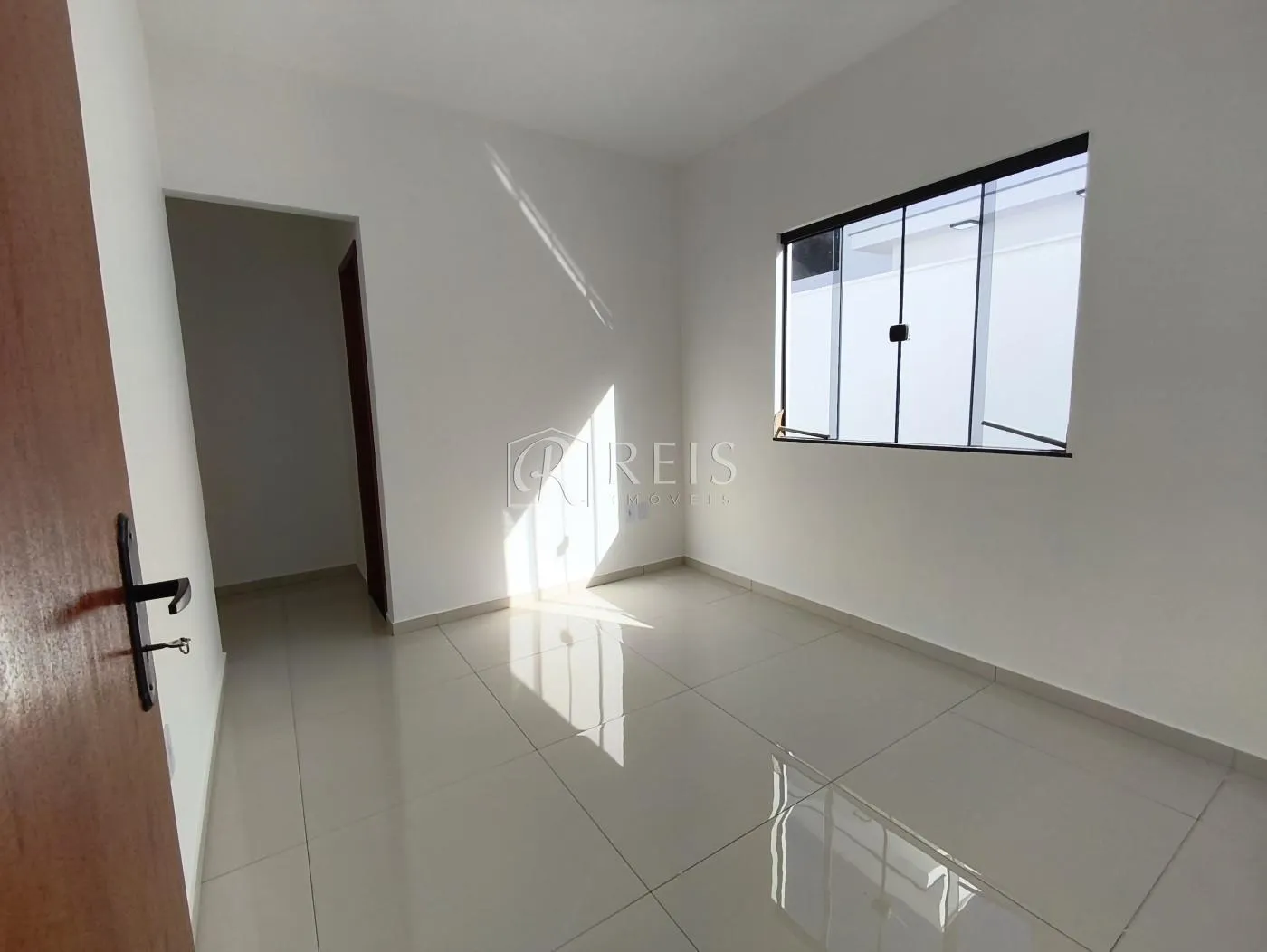 Imagem Casa para Venda em Rio das Ostras, Chácara Mariléa, 3 dormitórios, 1 suíte, 2 banheiros, 2 vagas