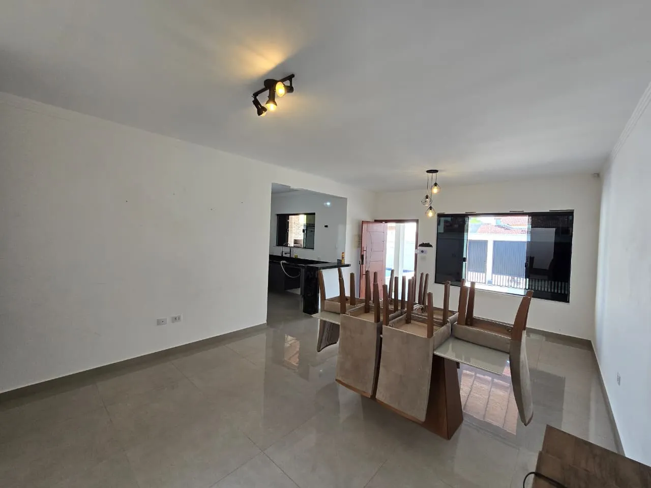 Foto do imóvel Casa para Venda em Peruíbe, Parque Balneário Oasis, 3 dormitórios, 1 suíte, 2 banheiros, 2 vagas