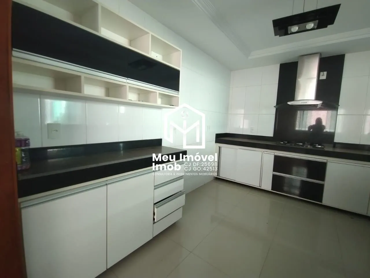 Imagem Casa 4 Quartos 3 Suítes Duplex 300m² Santa Luzia II Luziânia