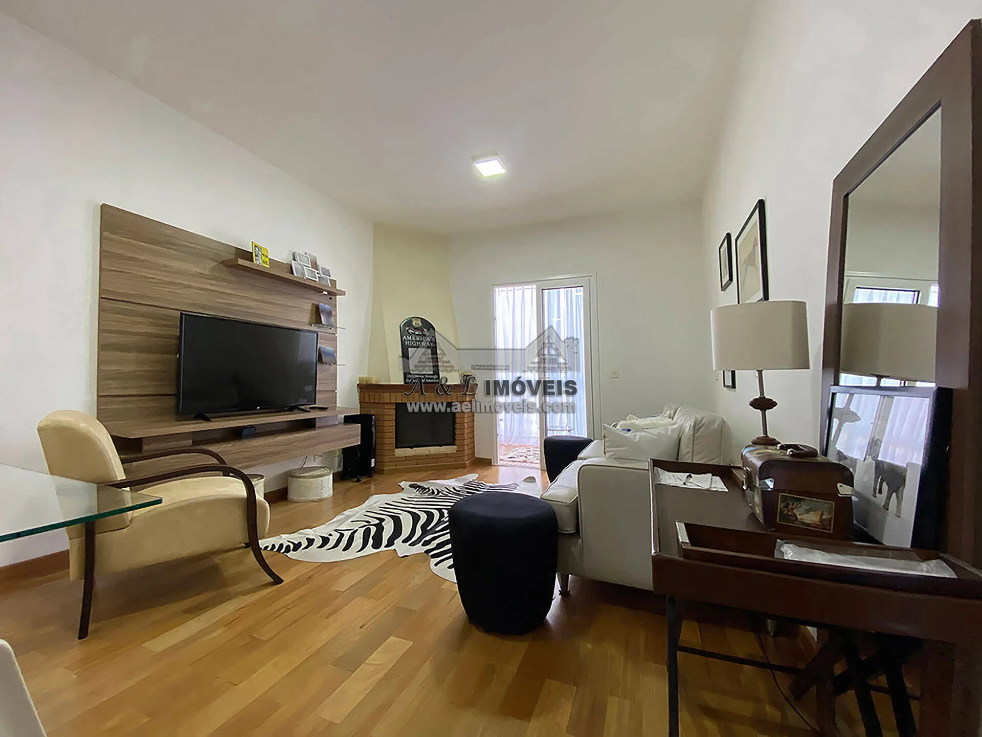 Imagem Apartamento à venda em Campos do Jordão - Com vista panorâmica
