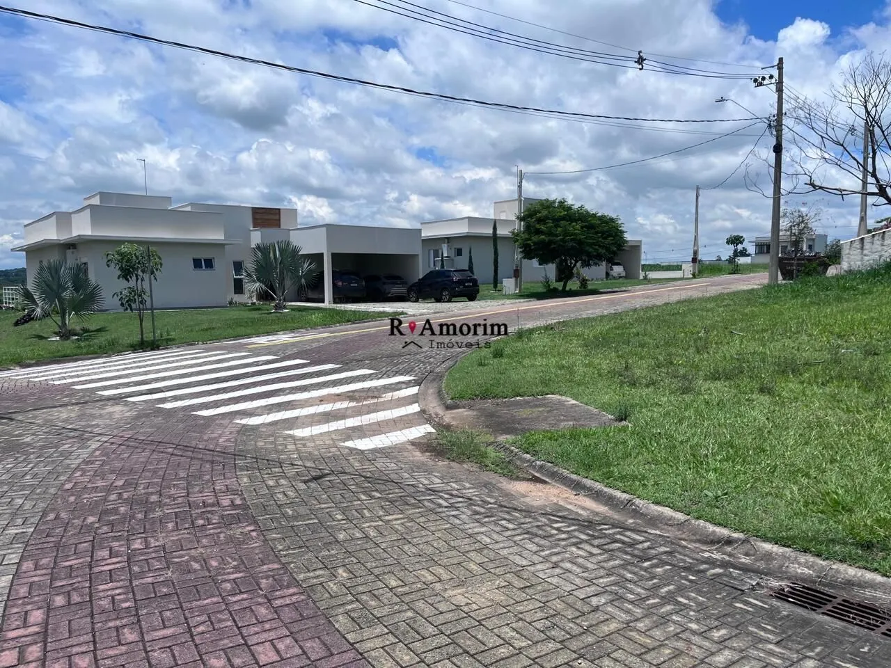 Imagem Terreno com 1.000 metros em Condominio em Itu