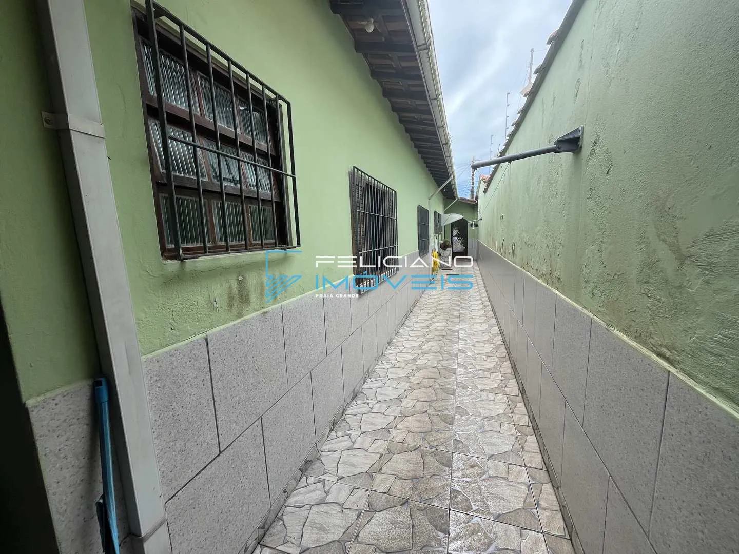 Imagem Casa com 2 quartos, Balneário Flórida, Praia Grande - R$ 420 mil, Cod: 7043