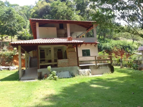 Imagem SÍTIO COM CASA DUPLEX(180M²), ÁREA TOTAL 4 HECTARES (40.000 M²), COM PORTEIRA FECHADA.