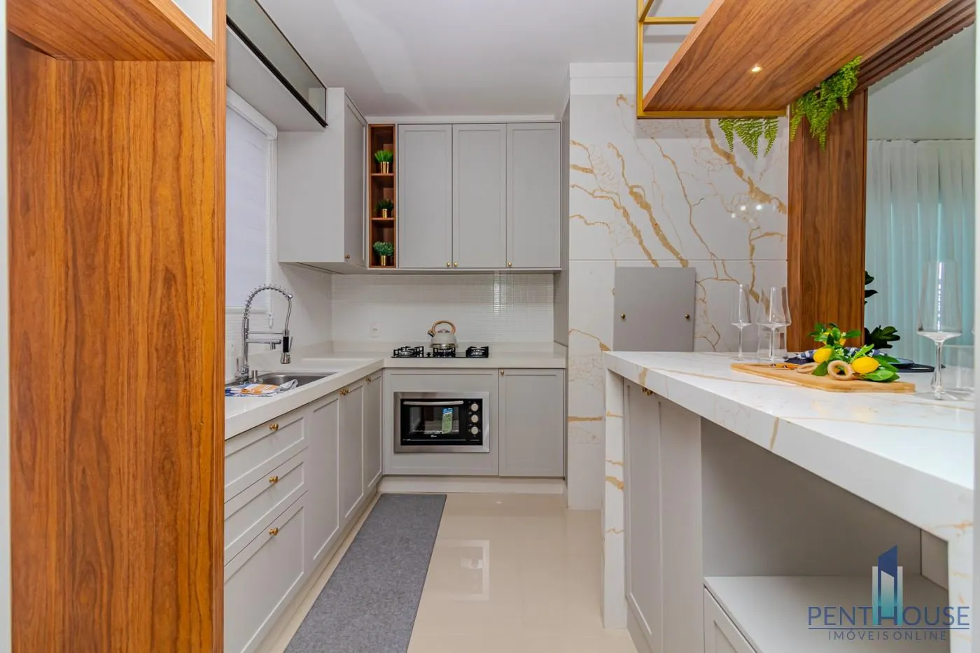 Imagem Apartamento Zona Central para Venda em Balneário Camboriú, CENTRO, 3 dormitórios, 3 suítes, 3 banheiros, 2 vagas