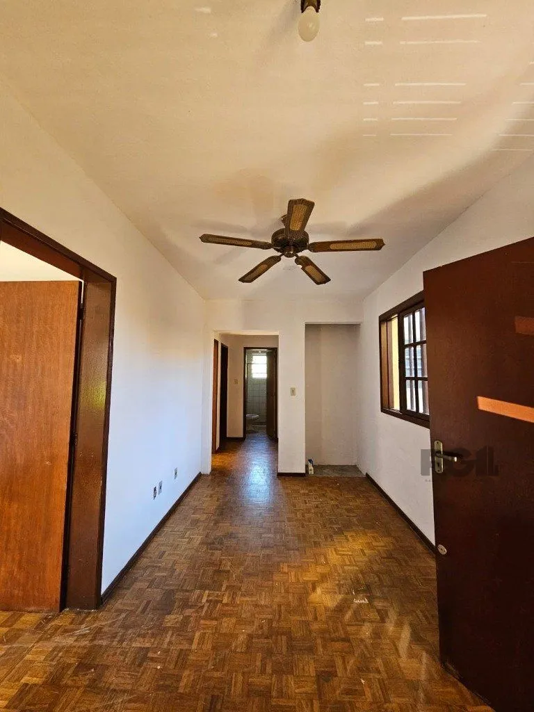 Imagem Casa para Venda - 248.56m², 5 dormitórios, 2 vagas - Teresópolis