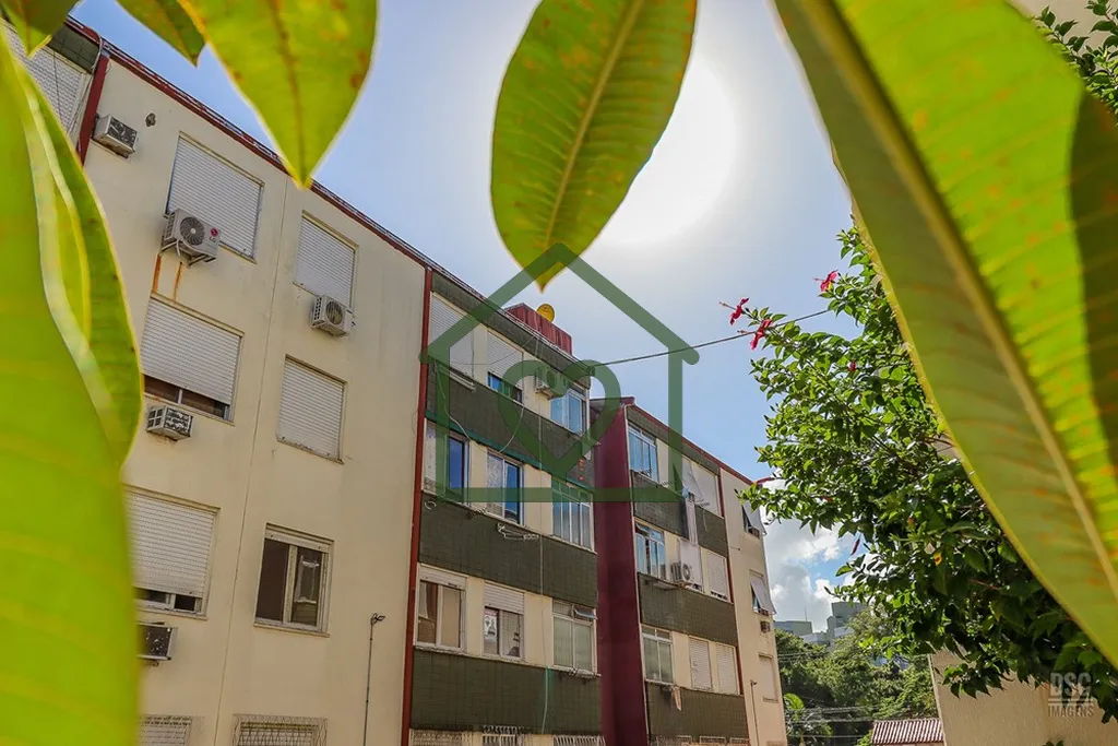 Imagem Apartamento com 2 dormitórios, 1 º ANDAR, DESOCUPADO, bairro Cavalhada, Zona Sul, Porto Alegre/RS....