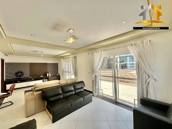 Imagem Casa à venda no condomínio Golf Village na Granja Viana - Batelli Imóveis