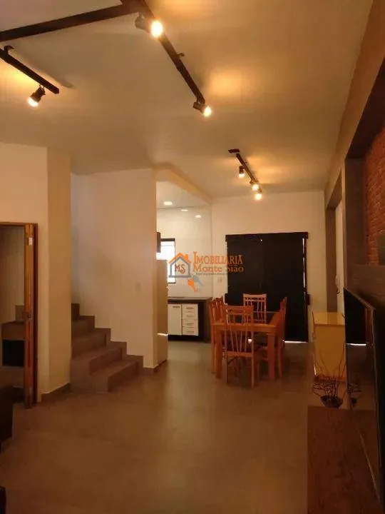 Imagem Casa com 4 dormitórios à venda, 220 m² por R$ 990.000,00 - Jardim São Roberto - Guarulhos/SP